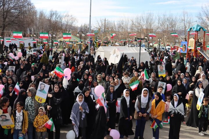تصاویر/ اجتماع و رزمایش بزرگ دختران جان فدای ایران در چالدران