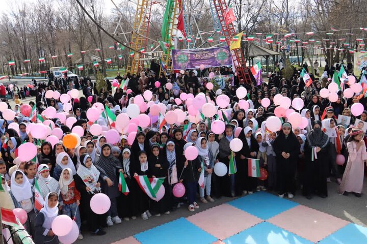 تصاویر/ اجتماع و رزمایش بزرگ دختران جان فدای ایران در چالدران