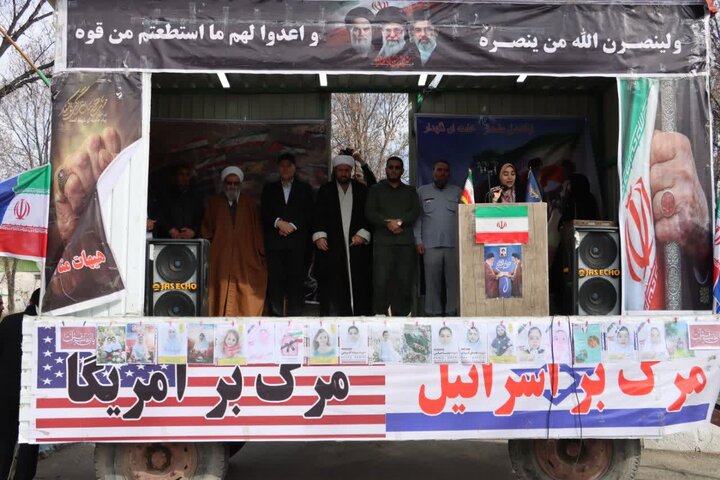 تصاویر/ اجتماع و رزمایش بزرگ دختران جان فدای ایران در چالدران
