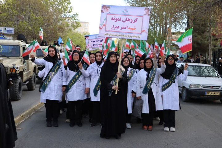 تصاویر/ طنین اقتدار «دختران ایران» در سلماس؛ بیعت حماسی بانوان سلحشور با آرمان‌های نظام و رهبری