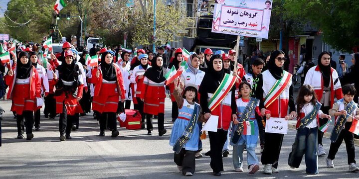 تصاویر/ طنین اقتدار «دختران ایران» در سلماس؛ بیعت حماسی بانوان سلحشور با آرمان‌های نظام و رهبری