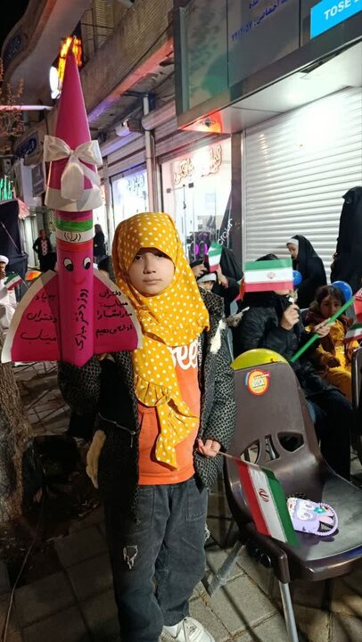 تصاویر/ بازدید مدیر حوزه علمیه آذربایجان غربی از غرفه شهدای میناب موکب حوزه علمیه امام صادق علیه‌السلام نقده