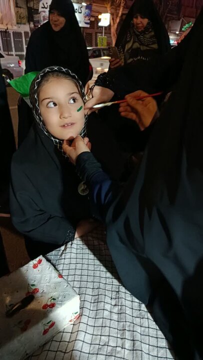 تصاویر/ بازدید مدیر حوزه علمیه آذربایجان غربی از غرفه شهدای میناب موکب حوزه علمیه امام صادق علیه‌السلام نقده