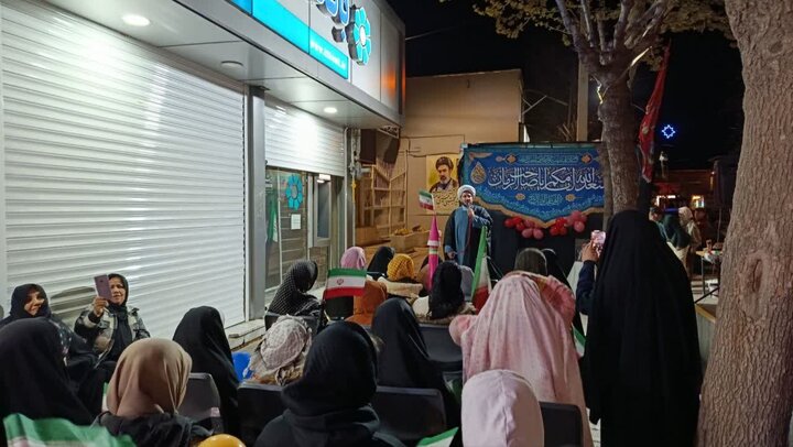 تصاویر/ بازدید مدیر حوزه علمیه آذربایجان غربی از غرفه شهدای میناب موکب حوزه علمیه امام صادق علیه‌السلام نقده