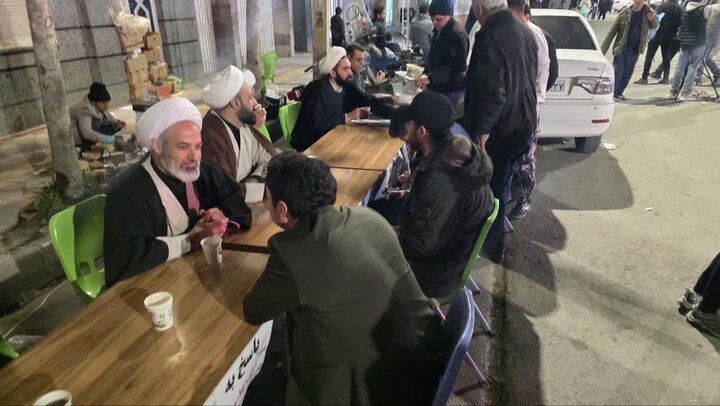 تصاویر/ فعالیت طلاب و اساتید مدرسه علمیه امام رضا علیه السلام میاندوآب در جنگ رمضان