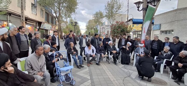 تصاویر/ برگزاری تریبون آزاد توسط طلاب مدرسه آیت الله نمازی خوی