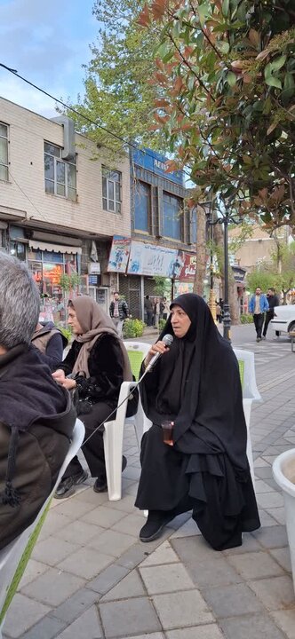 تصاویر/ برگزاری تریبون آزاد توسط طلاب مدرسه آیت الله نمازی خوی