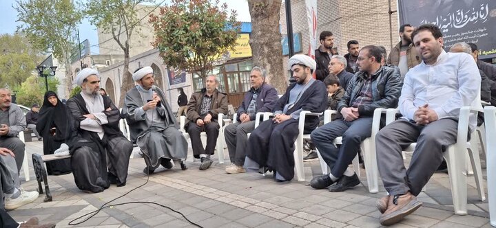 تصاویر/ برگزاری تریبون آزاد توسط طلاب مدرسه آیت الله نمازی خوی