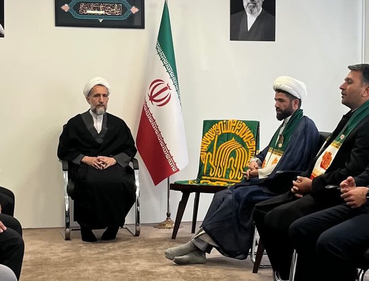 تصاویر / ددیار خادمین رضوی با نماینده ولی فقیه در استان قزوین