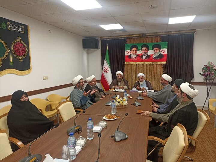 تصایور /  برگزاری جلسه قرارگاه بلاغ مبین در شهرستان آبیک