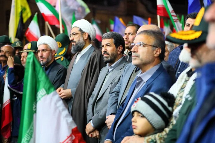 تصاویر / تجلی شکوه مردم همدان در روز پاسدار