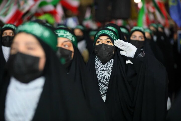 تصاویر / تجلی شکوه مردم همدان در روز پاسدار