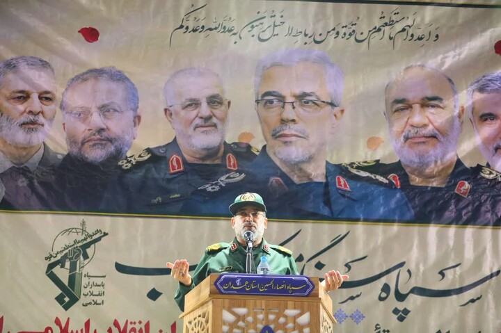 تصاویر / تجلی شکوه مردم همدان در روز پاسدار