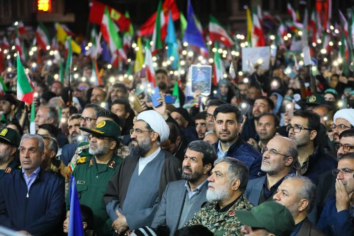 تصاویر / تجلی شکوه مردم همدان در روز پاسدار