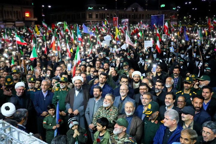 تصاویر / تجلی شکوه مردم همدان در روز پاسدار