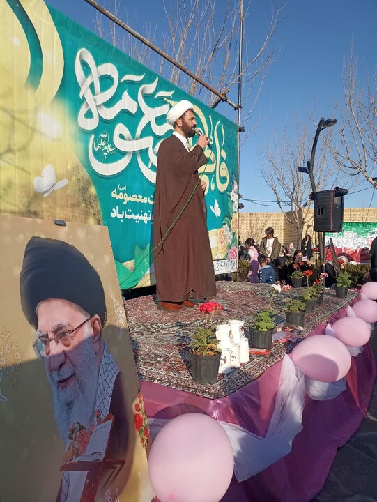 تصاویر / دختران بهاری در مسیر نور