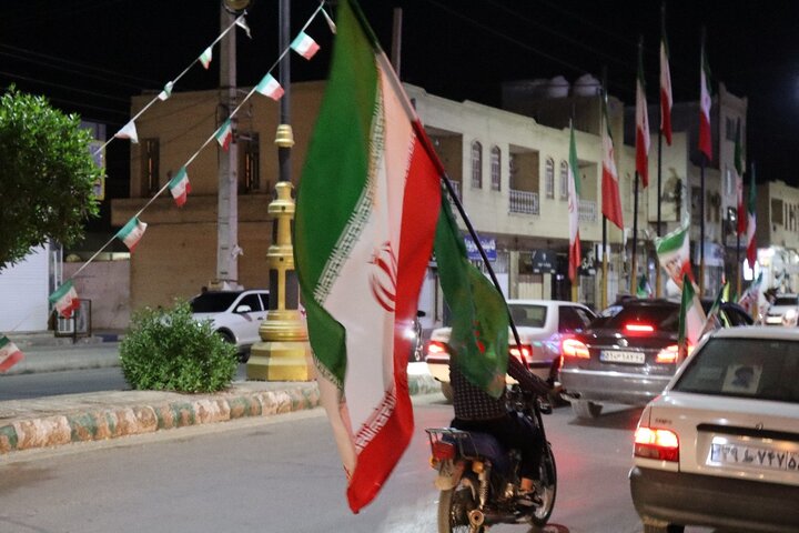 تصاویر/ رژه خودرویی در دیّر