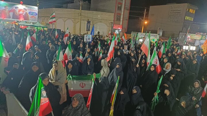 تصاویر/پنجاه و سومین شب حضور مردم ولایتمدار زرندیه در تجدید بیعت با آرمان‌های انقلاب