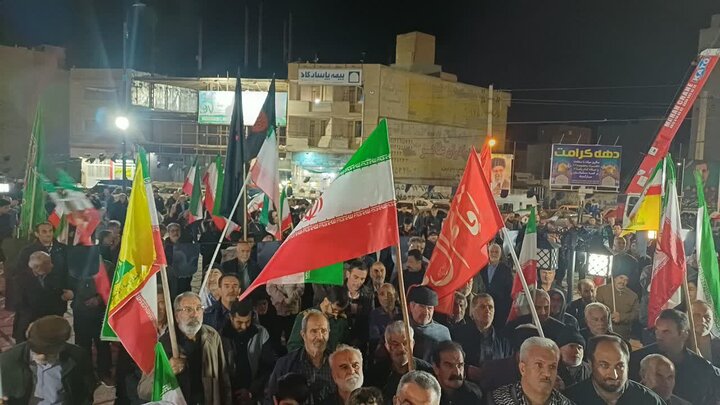 تصاویر/پنجاه و سومین شب حضور مردم ولایتمدار زرندیه در تجدید بیعت با آرمان‌های انقلاب