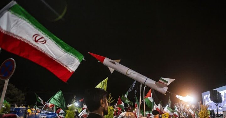 تصاویر/اربعین پسر ایران در حسینیه شهدا اراک