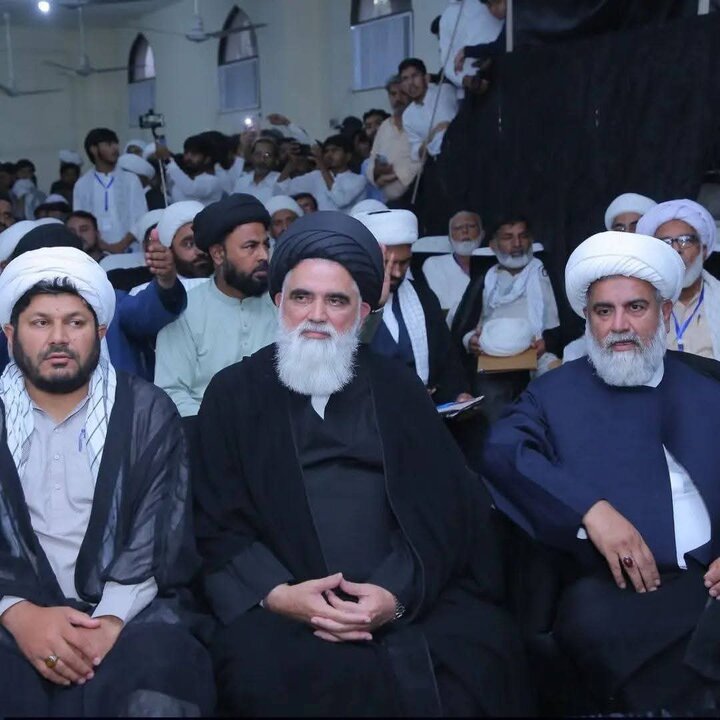 وفاق المدارس الشیعہ پاکستان کے زیر اہتمام شہید رہبرِ انقلاب کے لیے تعزیتی اجلاس، شیعہ قائدین اور علماء کی بھرپور شرکت