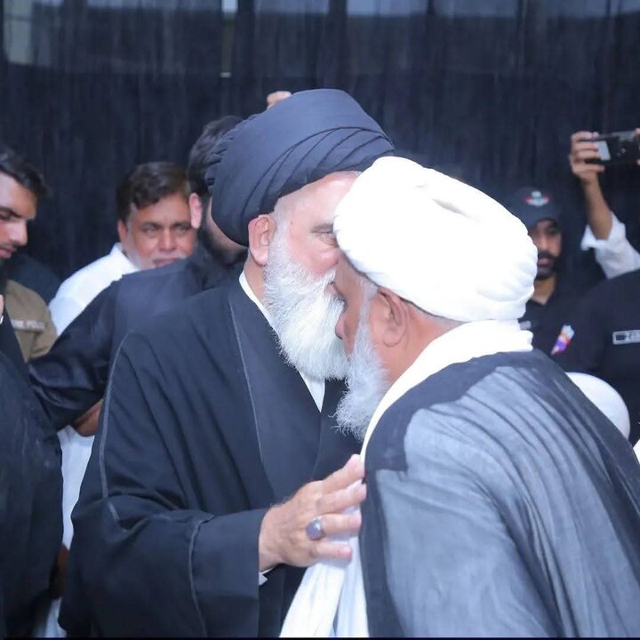 وفاق المدارس الشیعہ پاکستان کے زیر اہتمام شہید رہبرِ انقلاب کے لیے تعزیتی اجلاس، شیعہ قائدین اور علماء کی بھرپور شرکت