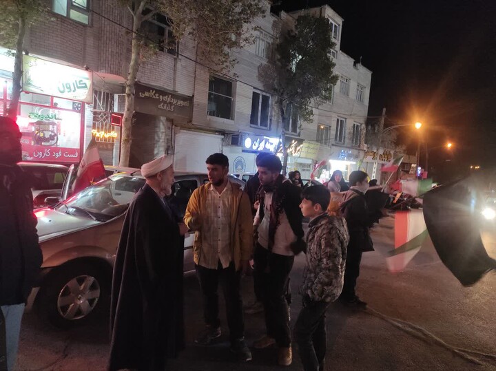 تصاویر / بازدید مسئول سازمان بسیج اساتید، طلاب و روحانیون کشور از فعالیت طلاب جهادی همدان