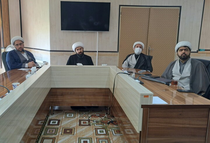 تصاویر/ برگزاری کرسی‌ آزاد اندیشی حوزه علمیه اردبیل