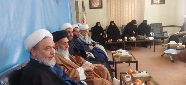 تصاویر / جلسه شورای نهادهای حوزوی استان همدان با مسئول سازمان بسیج اساتید، طلاب و روحانیون کشور