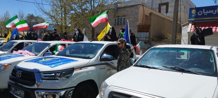 تصاویر/اجتماع و رزمایش بزرگ دختران جان فدای ایران در شازند