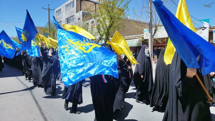 تصاویر/اجتماع و رزمایش بزرگ دختران جان فدای ایران در شازند