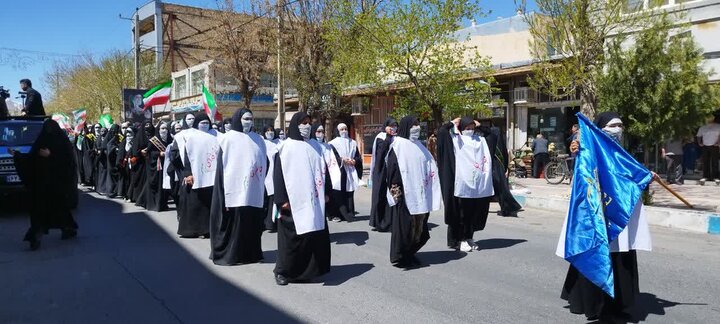 تصاویر/اجتماع و رزمایش بزرگ دختران جان فدای ایران در شازند