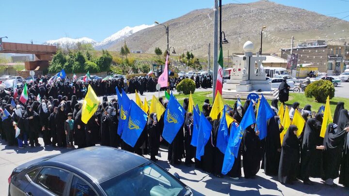 تصاویر/اجتماع و رزمایش بزرگ دختران جان فدای ایران در شازند