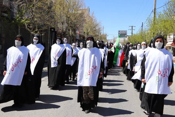 تصاویر/اجتماع و رزمایش بزرگ دختران جان فدای ایران در شازند