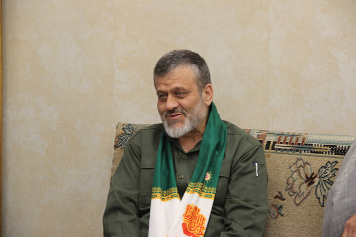 تصاویر / دیدار مدیر حوزه علمیه ،مدیران ومعاونین مدارس علمیه قزوین با فرمانده سپاه استان قزوین