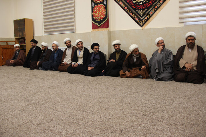 تصاویر / دیدار مدیر حوزه علمیه ،مدیران ومعاونین مدارس علمیه قزوین با فرمانده سپاه استان قزوین