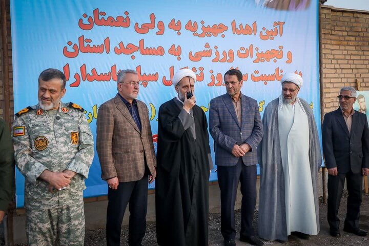 تصاویر / اهدا ءجهزیه وتجهیزات ورزشی به مساجد  به مناسبت سالروز تاسیس سپاه پاسداران انقلاب اسلامی