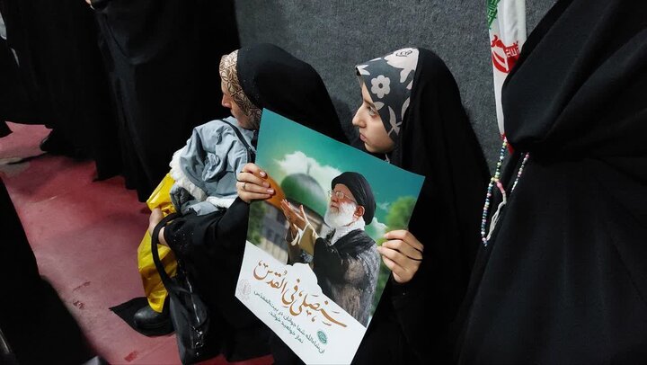 تصاویر/ تجمع دختران کُرد بیجار در دهه کرامت