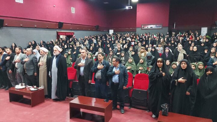 تصاویر/ تجمع دختران کُرد بیجار در دهه کرامت