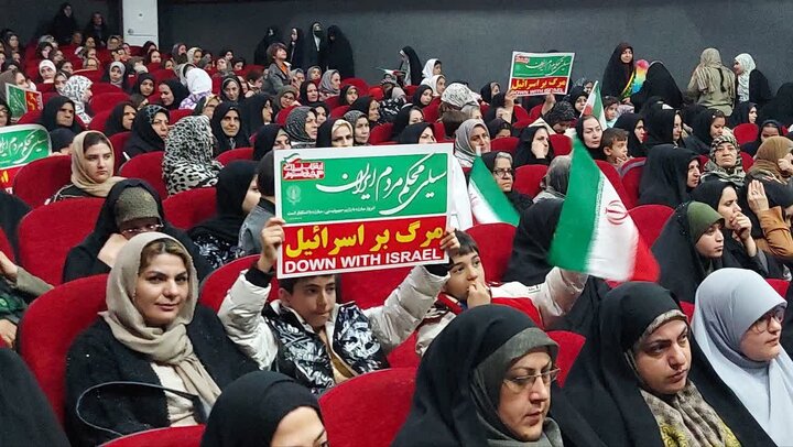 تصاویر/ تجمع دختران کُرد بیجار در دهه کرامت