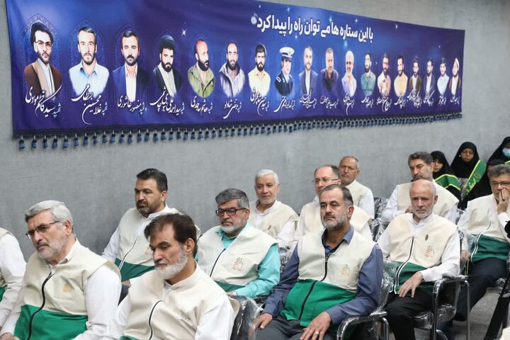 تصاویر/ دیدار جمعی از خادمیاران رضوی استان سمنان با نماینده رهبر معظم انقلاب در استان