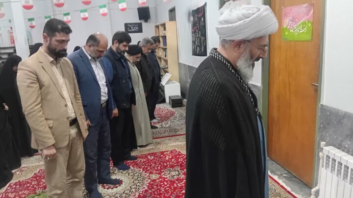 تصاویر/ حضور امام جمعه دابودشت در محفل قرآنی به یاد رهبر شهید (ره)