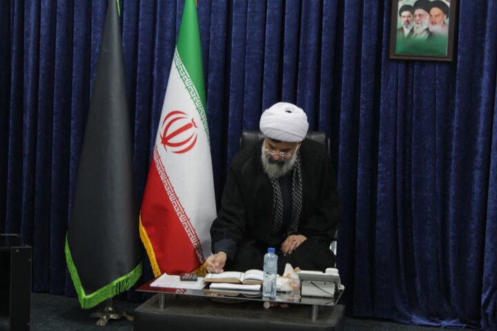 دیدار معاونین حوزه های علمیه خواهران کشور با امام جمعه دشتی