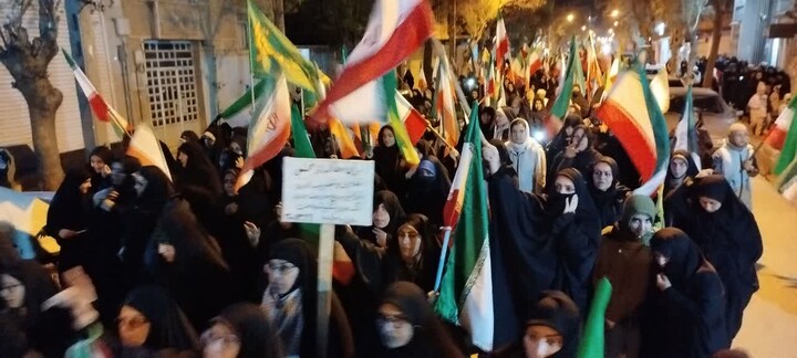 تصاویر/ استمرار حضور باشکوه مردم بهار در خیابان