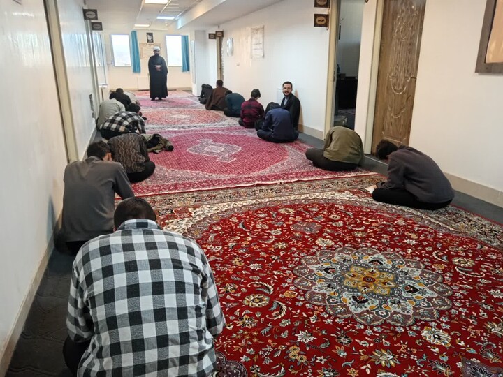 تصاویر / فعالیت طلاب مدرسه علمیه شیخ علیخان زنگنه