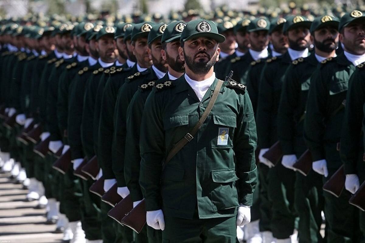 ملت ایران و سپاه پاسداران در جنگ رمضان از آزمون بزرگ و الهی سرافراز بیرون آمدند