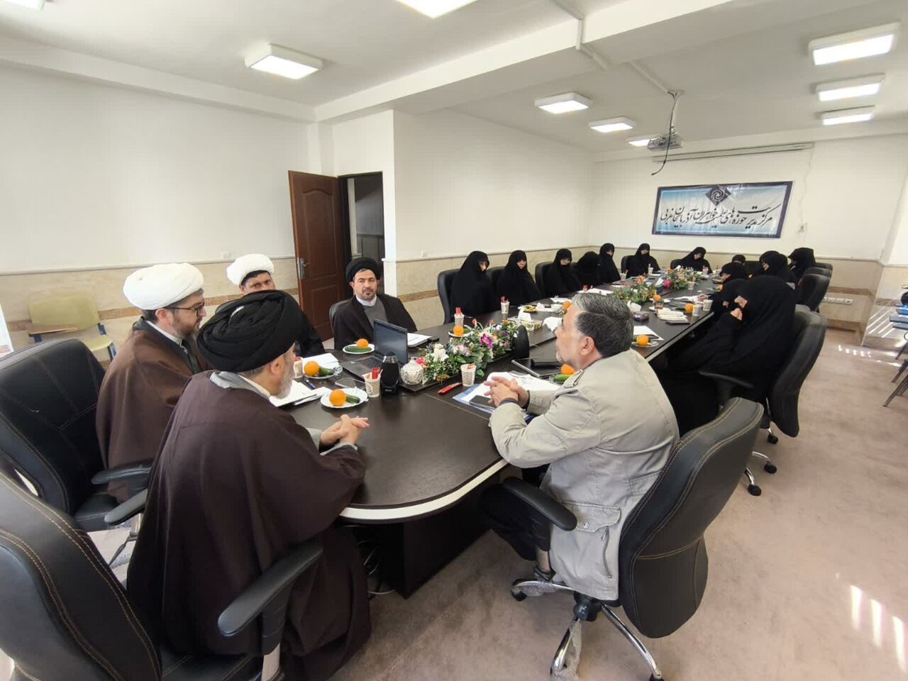 دیدار امام جمعه ارومیه با مدارس علمیه خواهران آذربایجان غربی