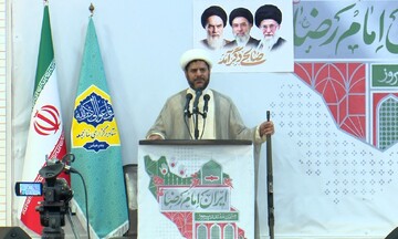 ملت ایران تا پای جان برای کشور ایستاده‌اند