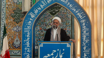 دشمنان با ابزارهای نرم به دنبال تغییر ماهیت و تجزیه ایران هستند