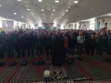 تصاویر / اقامه نماز جمعه در بهار
